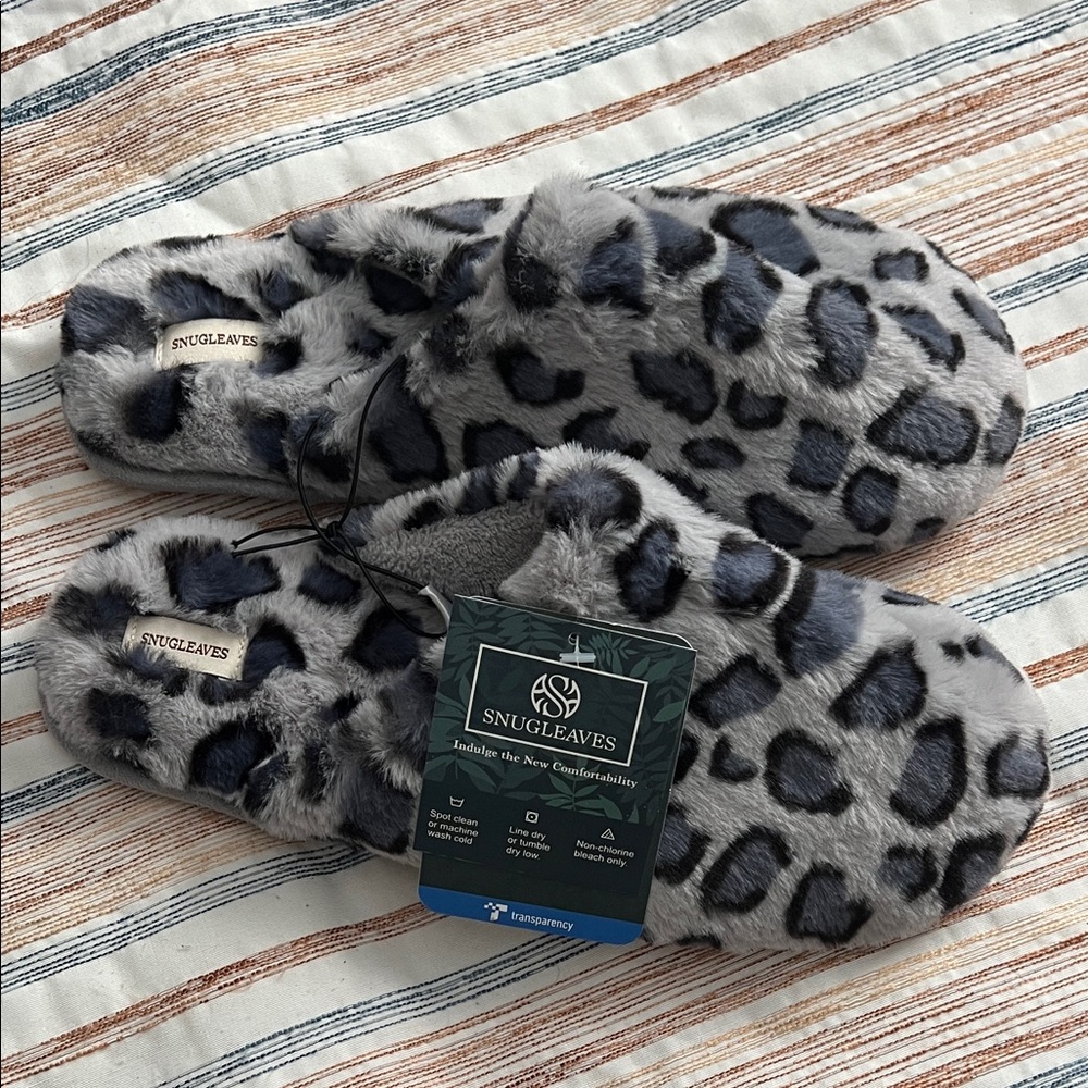 Snug Leaves Women's Fuzzy Scuff Slippers Soft Comfy Memory Foam Non-slip Indoor